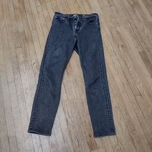 Levi wedgie jeans size 25